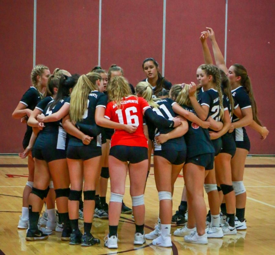 Top 103+ Pictures Wisconsin Volleyball Team Photos And Videos Superb